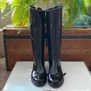 Black Lace-Up dav Rainboots - size 7